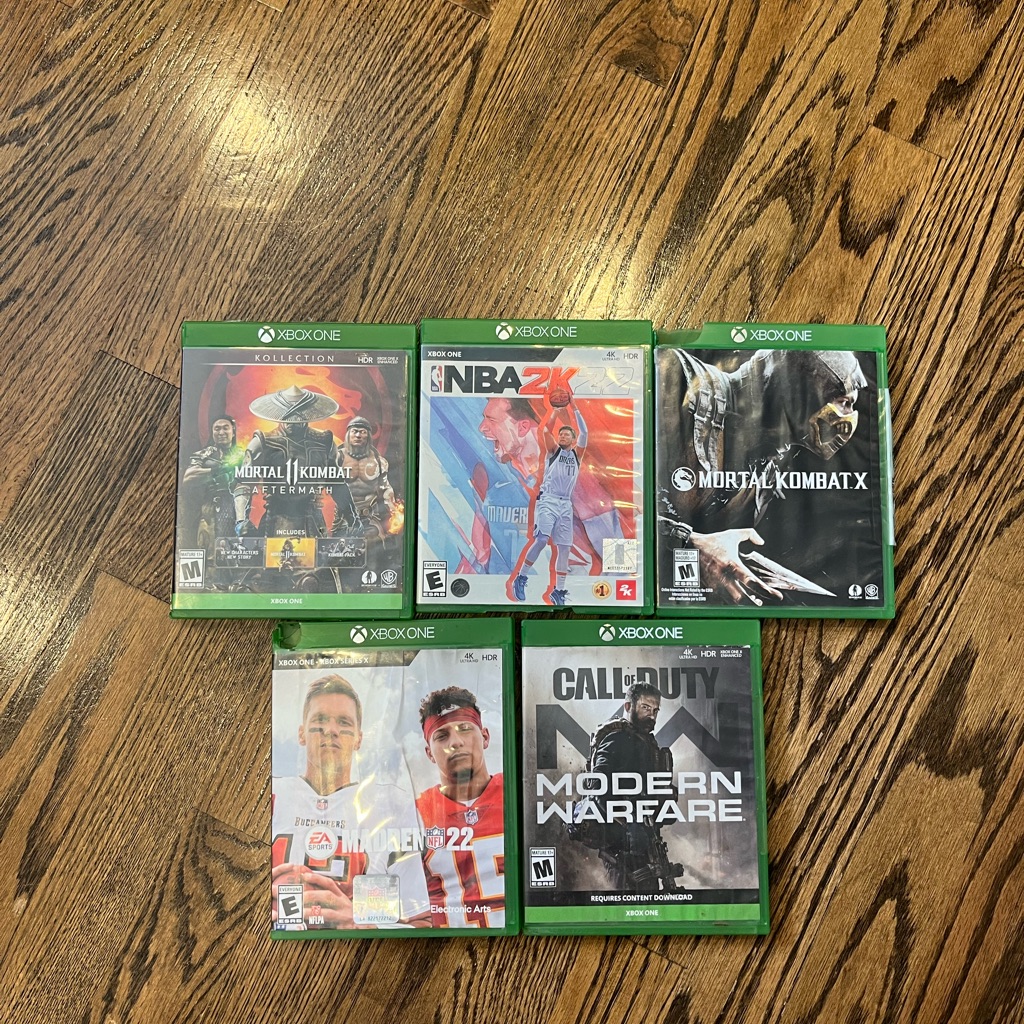 Xbox One Video Game Bundle Of 5